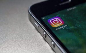 5 Reasons Why Instagram Performs Over Snapchat